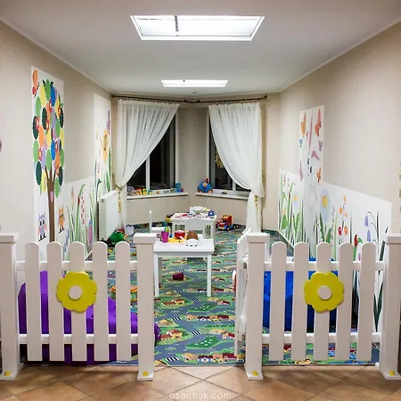 Stanislavsky Group 3* ירמכה