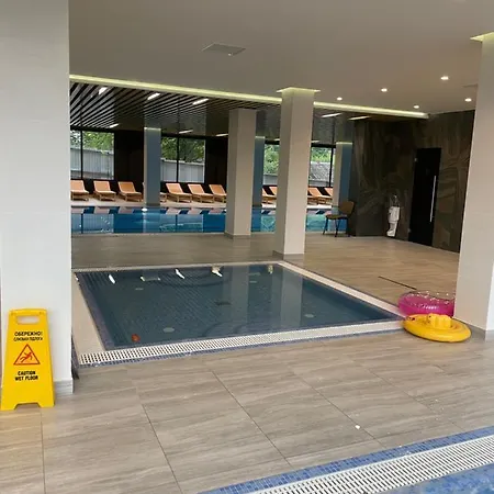 Stanislavsky Group Ξενοδοχείο Γιαρέμτσε